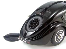 Bugatti  - 1938 black - 1:18 - CMC - 085 - cmc085 | The Diecast Company