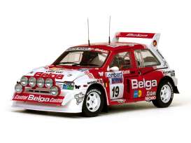 MG  - 1986 red/white - 1:18 - SunStar - 5534 - sun5534 | The Diecast Company