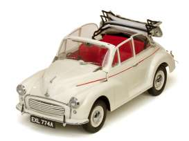 Morris  - Minor 1000 tourer 1965 old english white - 1:12 - SunStar - 4774 - sun4774 | The Diecast Company