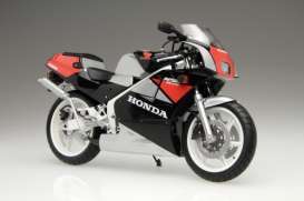 Honda  - 1989  - 1:12 - Aoshima - 06178 - abk06178 | The Diecast Company