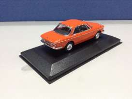 BMW  - 1966 orange - 1:43 - Triple9 Collection - 43025 - T9-43025 | The Diecast Company