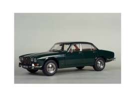 Jaguar  - 1971 racing green - 1:18 - Paragon - 98302lhd - para98302lhd | The Diecast Company