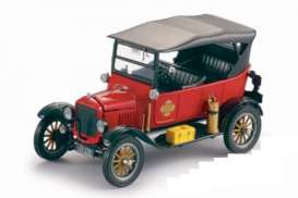 Ford  - 1925 red - 1:24 - SunStar - 1902 - sun1902 | The Diecast Company