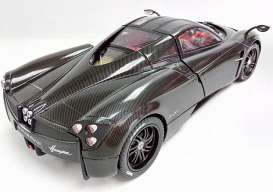 Pagani  - 2013 carbon/black - 1:18 - Motor Max - 79160cbnTDC - mmax79160cbnTDC | The Diecast Company