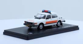 Saab  - 99 1983 white/red - 1:43 - Triple9 Collection - 43071 - T9-43071 | The Diecast Company