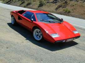 Lamborghini  - 1980 red - 1:12 - Kyosho - 8611r - kyo8611r | The Diecast Company