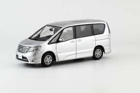Nissan  - 2014 brilliant silver  - 1:43 - Kyosho - 3871bs - kyo3871bs | The Diecast Company