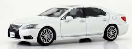 Lexus  - white - 1:43 - Kyosho - 3647w - kyo3647w | The Diecast Company