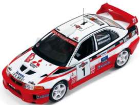 Mitsubishi  - 1998 red/white - 1:43 - IXO Models - ram521 - ixram521 | The Diecast Company