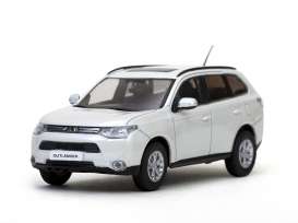 Mitsubishi  - Outlander 2010 pearl white - 1:43 - Vitesse SunStar - 29391 - vss29391 | The Diecast Company