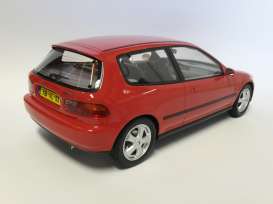 Honda  - 1993 red - 1:18 - Triple9 Resin series - T9R1800100 - T9R1800100 | The Diecast Company