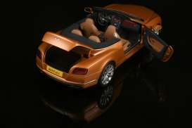 Bentley  - 2016 sunburst gold - 1:18 - Paragon - 98232R - para98232R | The Diecast Company