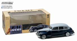 Packard  - 1941 silver/blue - 1:18 - GreenLight - 12970 - gl12970 | The Diecast Company