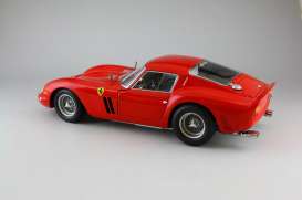 Ferrari  - red - 1:18 - Kyosho - 8437r - kyo8437r | The Diecast Company