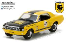 Ford  - 1967 yellow/black - 1:64 - GreenLight - 29876 - gl29876 | The Diecast Company