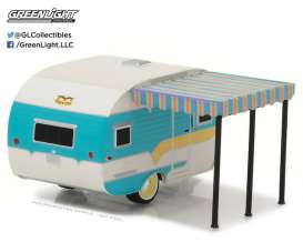 Caravan  - 1958 white/teal - 1:64 - GreenLight - 34010A - gl34010A | The Diecast Company