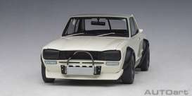 Nissan  - Skyline GT-R white - 1:18 - AutoArt - 87279 - autoart87279 | The Diecast Company