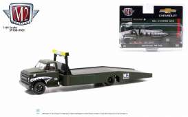 Chevrolet  - C60 Flatbed Truck 1968 green/black - 1:64 - M2 Machines - 39100HS01 - M2-39100HS01 | The Diecast Company