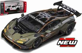 Lamborghini  - Huracan  green/orange/black - 1:43 - Bburago - 38305 - bura38305 | The Diecast Company