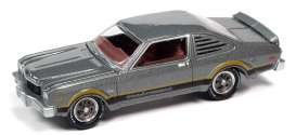 Plymouth  - Road Runner 1976 silver - 1:64 - Johnny Lightning - SP197B - JLSP197B | The Diecast Company