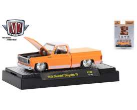 Chevrolet  - Cheyenne 10 1973 bright orange/white - 1:64 - M2 Machines - 31500RZ02 - M2-31500RZ02E | The Diecast Company