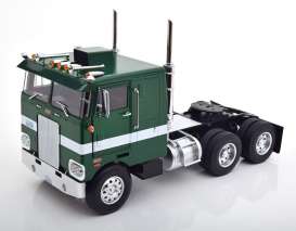 Peterbilt  - 352 Pacemaker 1977 green/white - 1:18 - Road Kings - 180154 - rk180154 | The Diecast Company