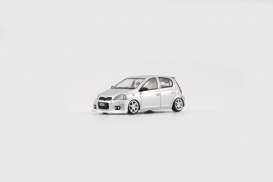Toyota  - Echo/Vitz silver - 1:64 - BM Creations - 64B0367 - BM64B0367RHD | The Diecast Company