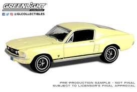 Ford  - Mustang GT 1967 gold - 1:64 - GreenLight - 30504 - gl30504 | The Diecast Company