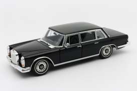 Mercedes Benz  - 600 1963 black - 1:24 - Welly - 24121 - welly24121bk | The Diecast Company