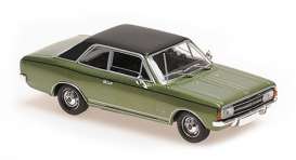 Opel  - Commodore A 1970 green - 1:43 - Maxichamps - 940046160 - mc940046160 | The Diecast Company