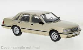 Opel  - Senator A2 1983 beige - 1:43 - IXO Models - CLC521 - ixCLC521 | The Diecast Company