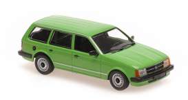 Opel  - Kadett D Caravan 1979 green - 1:43 - Maxichamps - 940044111 - mc940044111 | The Diecast Company