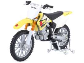 Suzuki  - RM-Z 250 yellow/white - 1:18 - Maisto - 04047y - mai04047y | The Diecast Company