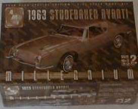 Studebaker  - 1963  - 1:25 - AMT - s3268 - amts3268 | The Diecast Company