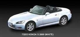 Honda  - 2000 white - 1:18 - AutoArt - 73203 - autoart73203 | The Diecast Company