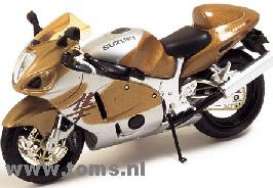 Suzuki  - 2002 metallic gold - 1:24 - IXO Models - stb014 - ixstb014 | The Diecast Company