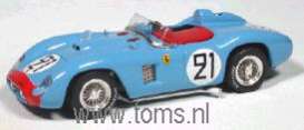 Ferrari  - 1956 red - 1:43 - Art Model - art00153 | The Diecast Company