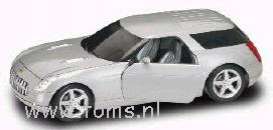 Chevrolet  - silver - 1:18 - Yatming - yat92668s | The Diecast Company