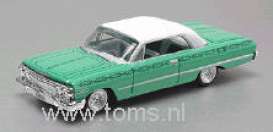 Chevrolet  - 1963 green - 1:64 - Revell - US - rmxv3224 | The Diecast Company