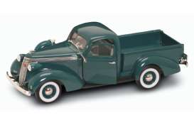 Studebaker  - 1937 dark green - 1:18 - Lucky Diecast - 92458gn - ldc92458gn | The Diecast Company