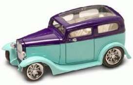 Ford  - 1931 light blue/purple - 1:18 - Lucky Diecast - 92848bp - ldc92848bp | The Diecast Company