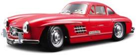 Mercedes Benz  - 1954 red - 1:24 - Bburago - 22023r - bura22023r | The Diecast Company