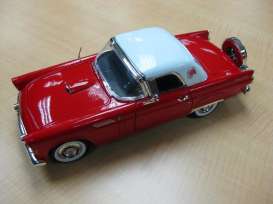 Ford  - 1956 red/white - 1:18 - Motor Max - 73176rw - mmax73176rw | The Diecast Company