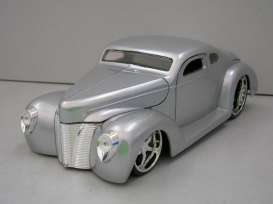 Ford  - 1940 silver - 1:24 - Jada Toys - 92411s - jada92411s | The Diecast Company