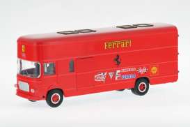 Ferrari  - 1971 red - 1:43 - Old Cars - old58000 | The Diecast Company