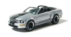 Shelby  - 2008 silver - 1:64 - GreenLight - 29640-6 - gl29640-6 | The Diecast Company