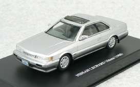 Nissan  - 1988 silver - 1:43 - Dism - dism178099 | The Diecast Company