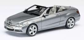 Mercedes Benz  - silver - 1:43 - Schuco - 7367 - schuco7367 | The Diecast Company