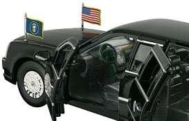Cadillac  - 2009 black - 1:43 - Luxury Collectibles - ld600B | The Diecast Company