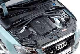Audi  - 2010 quarz grey metallic - 1:18 - Kyosho - 9241GR - kyo9241GR | The Diecast Company
